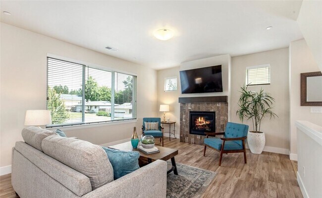 Foto del edificio - Beautiful 4-bedroom 3.5-bathroom property ...