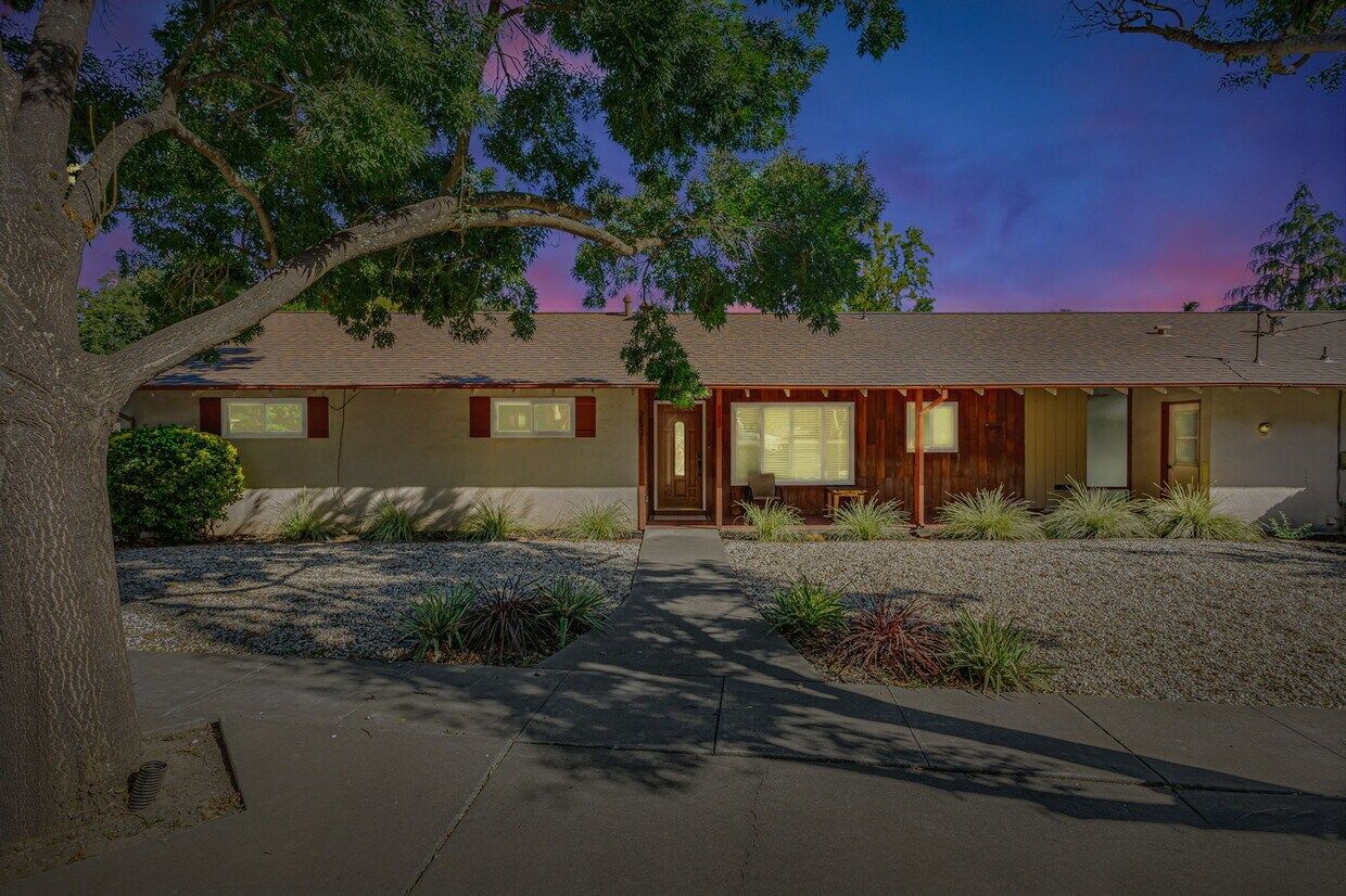 Foto principal - 2501 Linda Vista Avenue