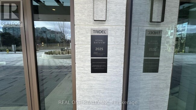 Building Photo - 397 Royal Orchard Blvd