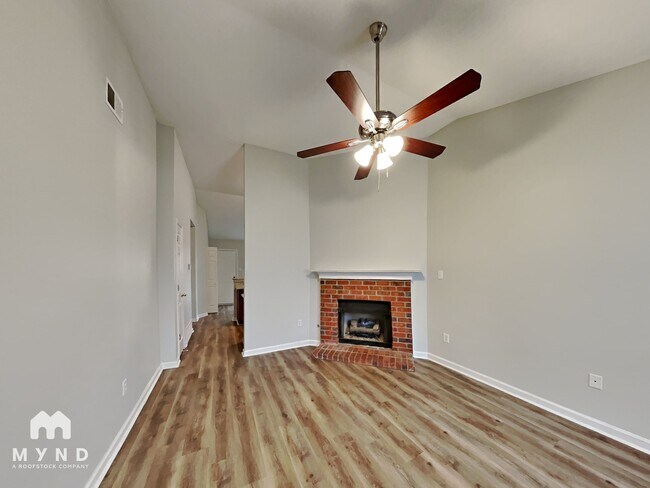 Building Photo - 5624 Kaitlyn Dr W