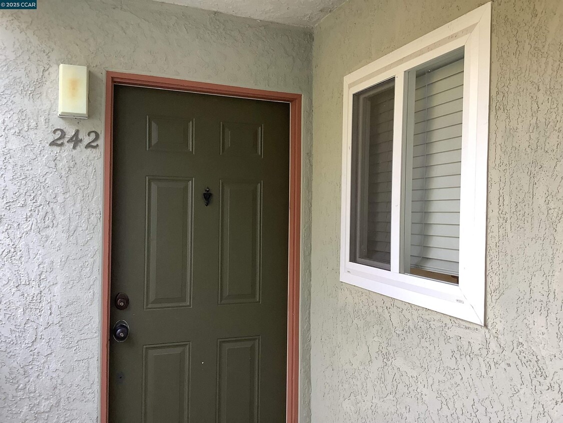 Foto del edificio - 1505 Kirker Pass Rd