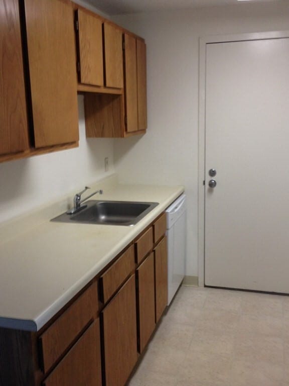 Building Photo - 8 Post Oak Ln