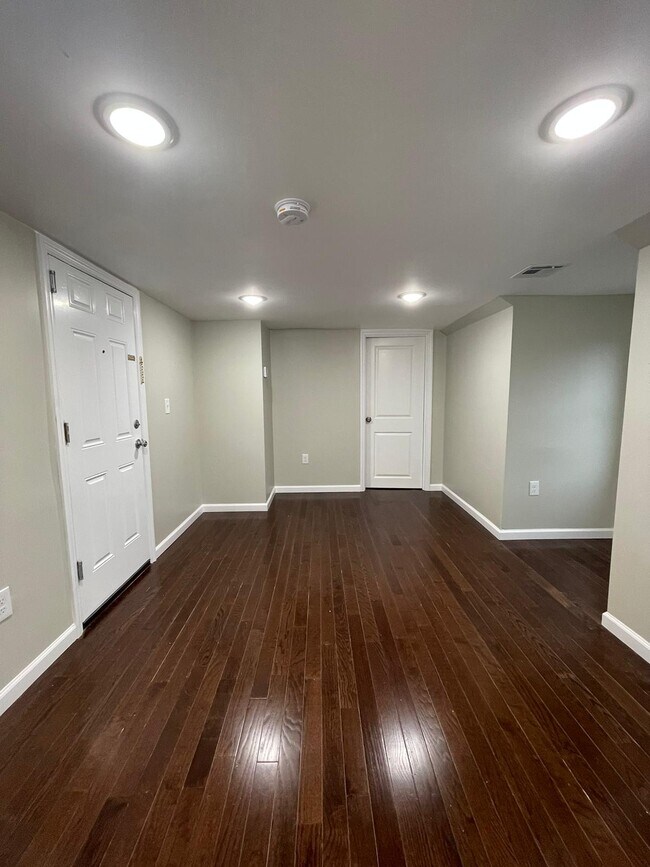Unit 3 - 441 S 15th St