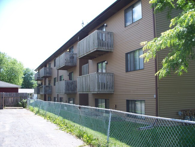 Foto del edificio - 1254-1256 Robinwood Dr
