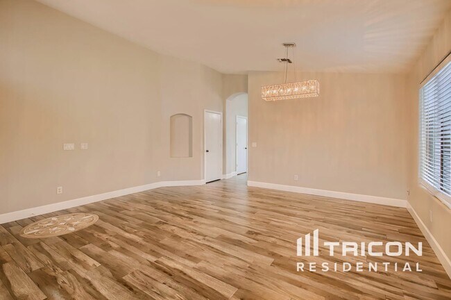 Building Photo - 2191 S 160th Ln