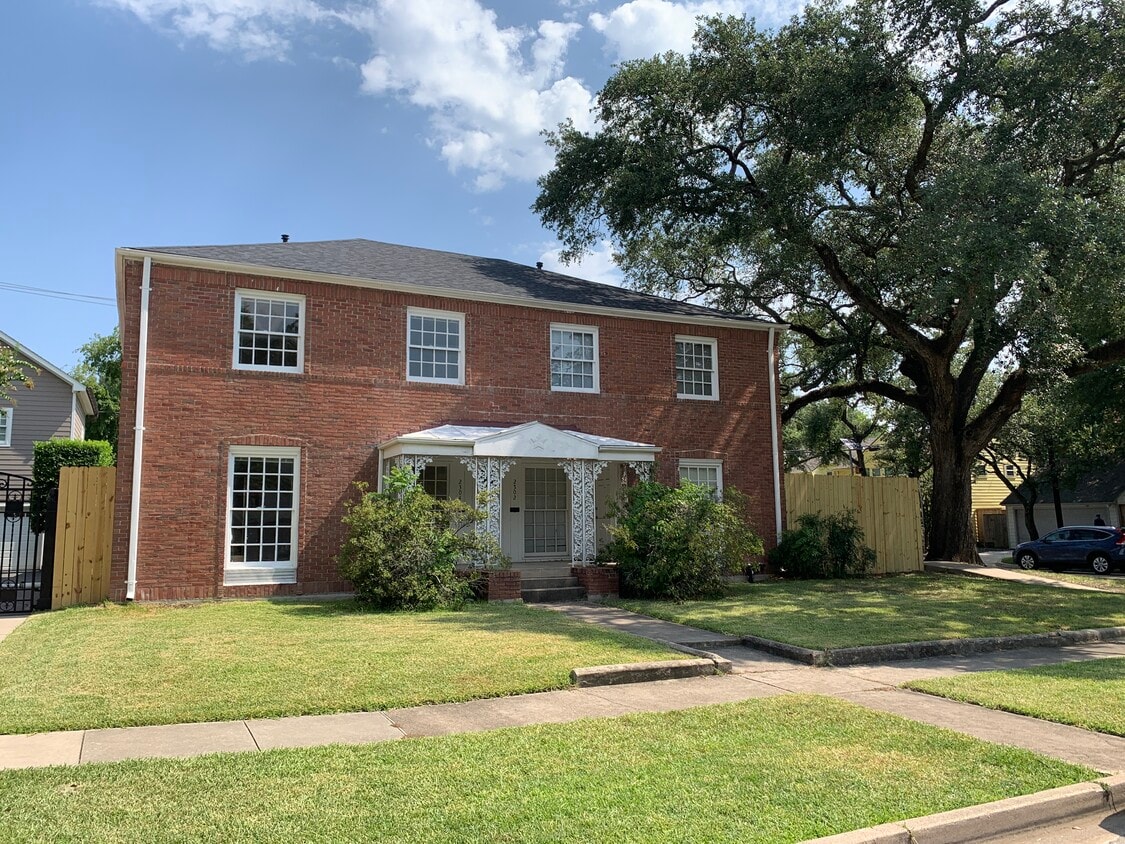 Front - 2302 Southgate Blvd (Houston, TX)