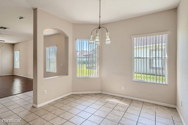 Foto del edificio - 3 br, 2 bath House - 6901 Surrey Hill Plac...