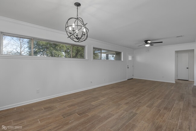 Building Photo - 1522 Captain Shreve Dr