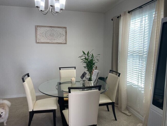 Foto del edificio - 3 Bedroom 2 bathroom in Kindred Kissimmee