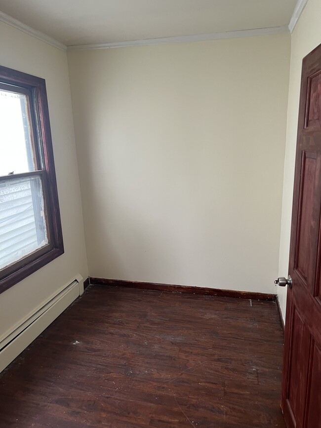 Building Photo - 35 Washington St