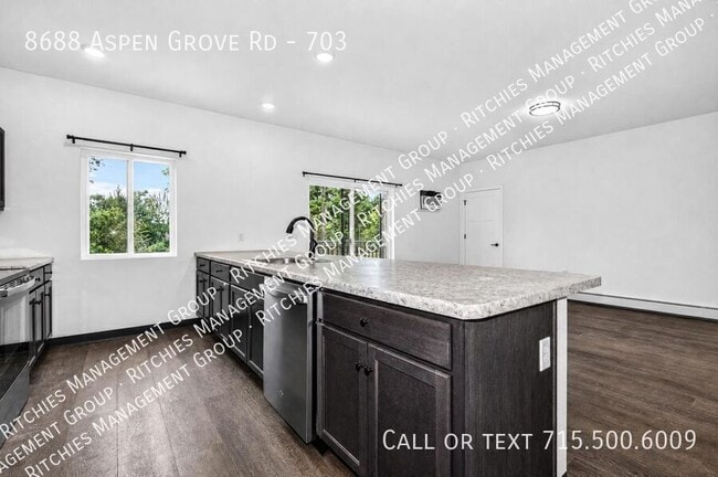 Building Photo - 8688 Aspen Ln