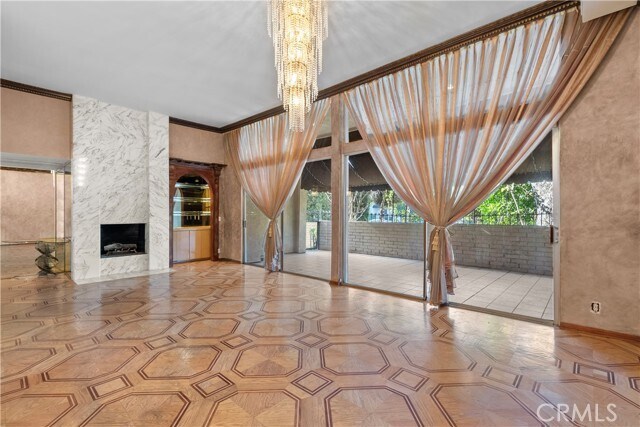 Foto del edificio - 5282 Lindley Ave