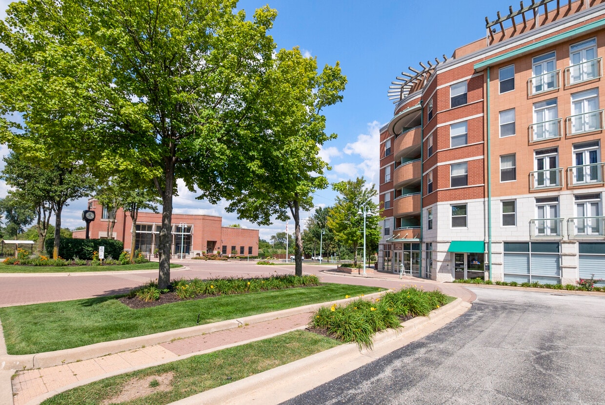 400 Village Cir Unit 503, Willow Springs, IL 60480 Condo for Rent in