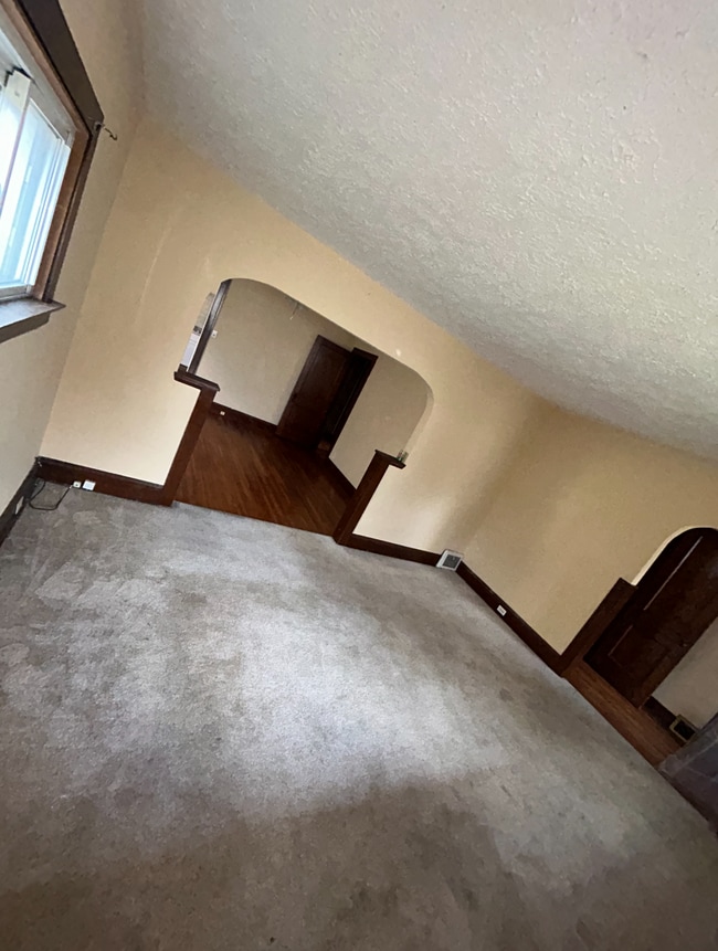 Building Photo - 3911 W 18th St