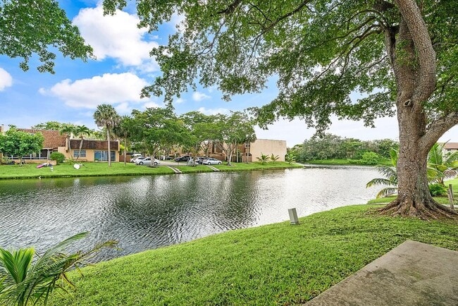 2025 SO FLO Real Estate Group 3532 NW 95th Terr - 3532 NW 95th Ter
