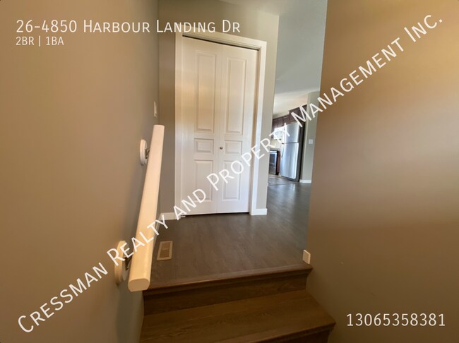 Photo du bâtiment - 2 Bedroom Main Level Townhouse