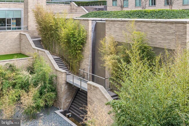 Foto del edificio - 1111 23rd St NW