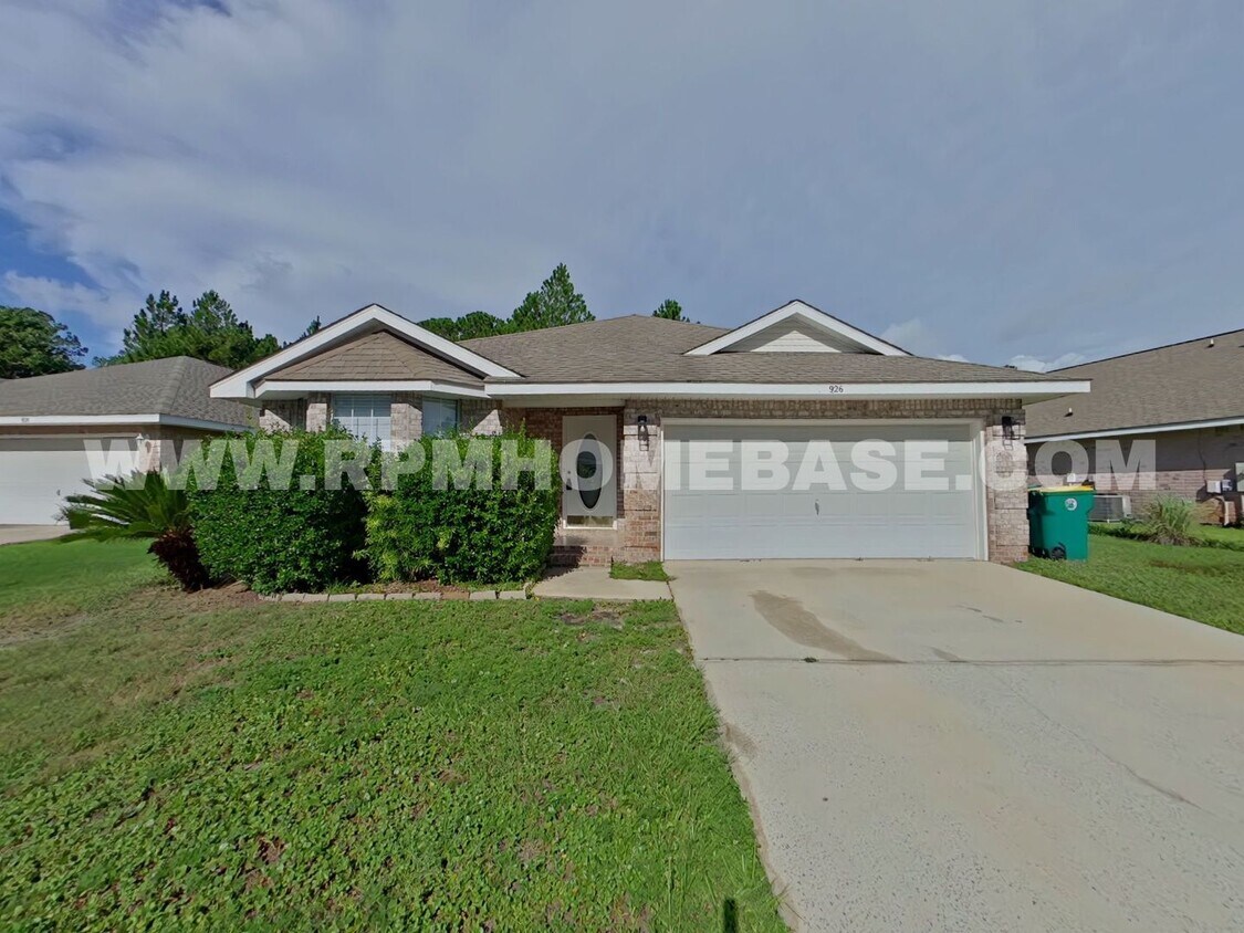 Primary Photo - Newly Renovated Home Near Hurlburt Field A...