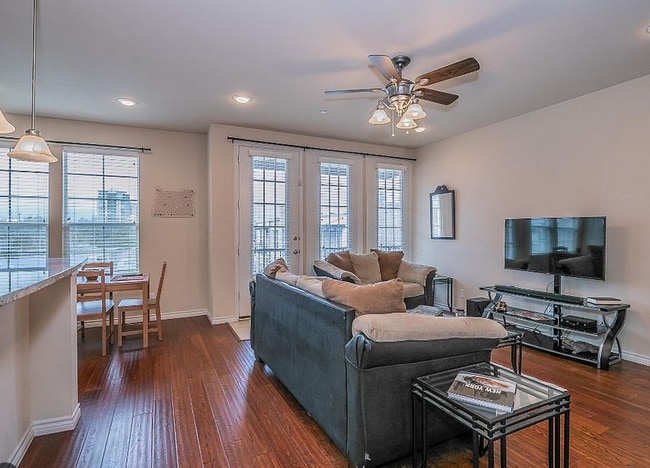 950 Henderson-12164 - 950 Henderson-12164 Apartment