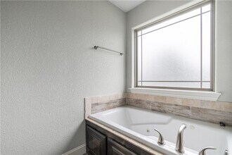 Building Photo - 457 Harper Dr