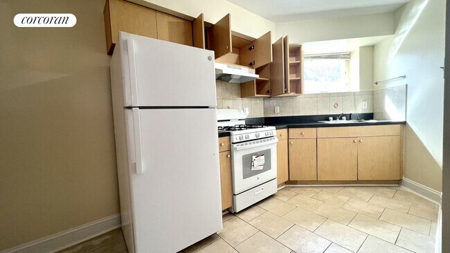 Building Photo - 29 Monahan Ave