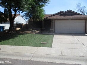 Building Photo - 3317 W Quail Ave
