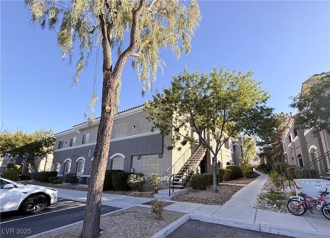 Building Photo - 10245 S Maryland Pkwy