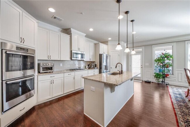 Foto del edificio - 2616 Vintage Dr