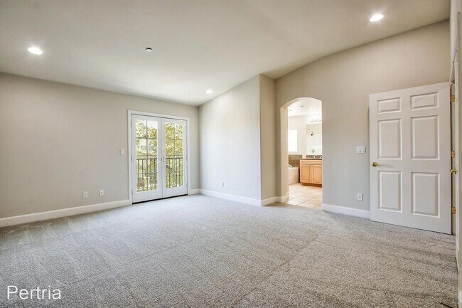 Building Photo - 3 br, 2.5 bath House - 778 Batista Drive