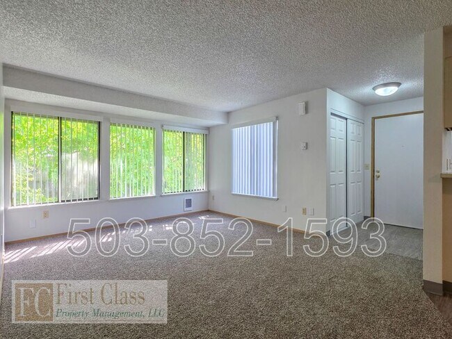 Foto del edificio - 4832 SW Murray Blvd