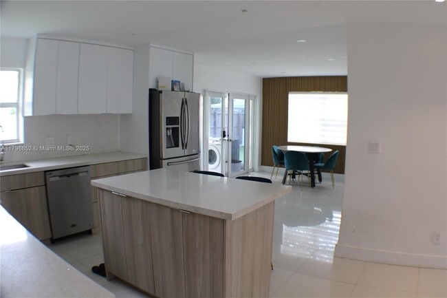 Building Photo - 2050 N 57th Ter