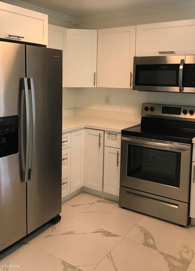 Foto del edificio - 3 br, 2 bath Townhome - 3001 SW 129th st #...