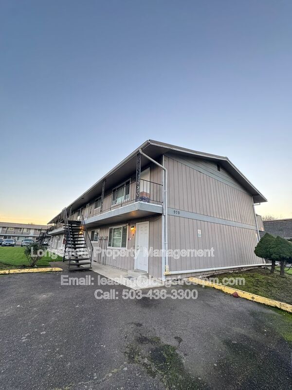 Foto del edificio - 970 NW Garfield Ave