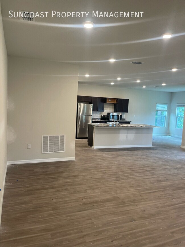 Foto del edificio - Sunny & Airy Brand New 4BD/2BA Home In Jac...