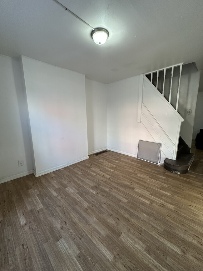 Foto del edificio - 2534 N Water St