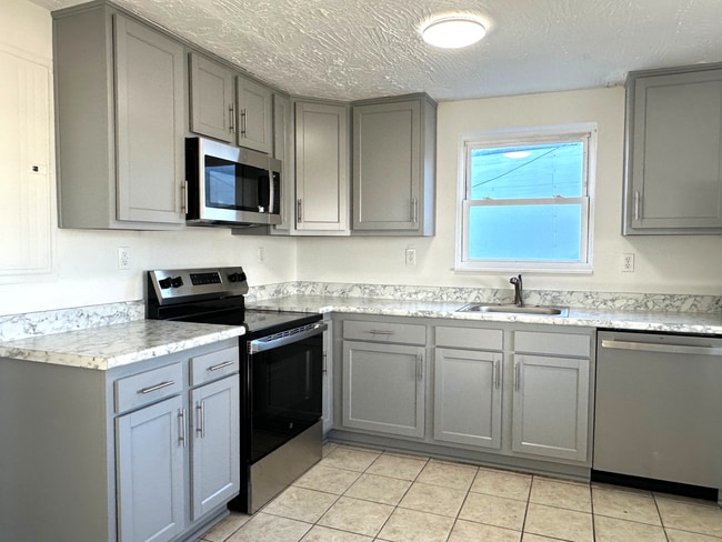 Foto del edificio - Walk to the beach!