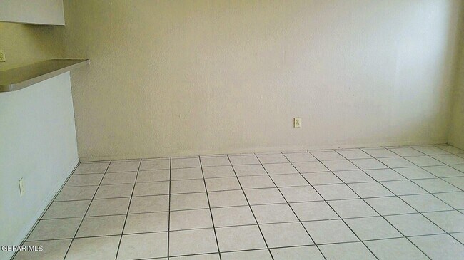 Foto del edificio - 3001 E Glen Dr