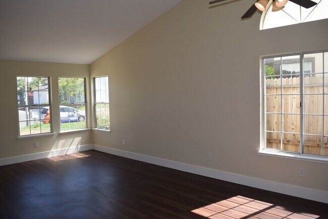 Foto del edificio - 3404 Stoney Rd