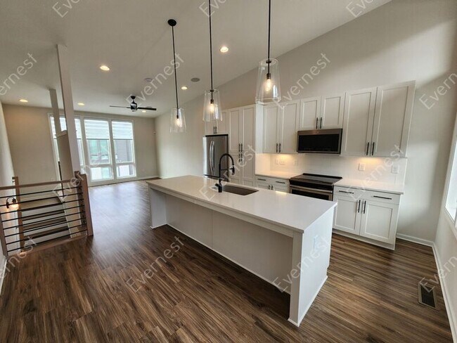 Foto del edificio - 468 Latta St NE