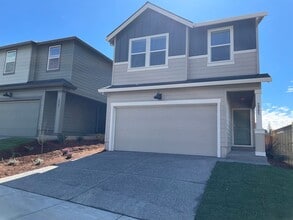 Building Photo - 2905 N Pioneer Canyon Dr