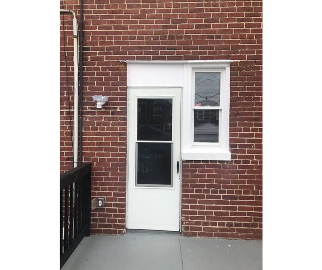 Foto del edificio - 3445 Juneway-7 Available $500 7