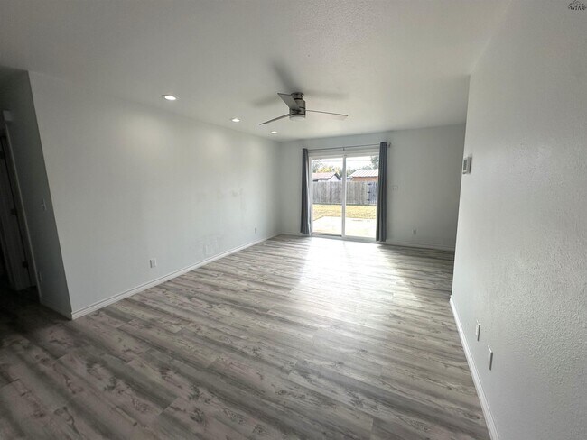 Foto del edificio - 3021 McGaha Ave