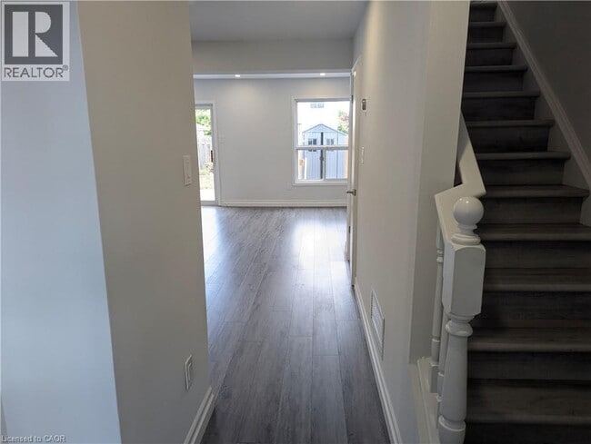 Building Photo - 507 Highbrook Ct