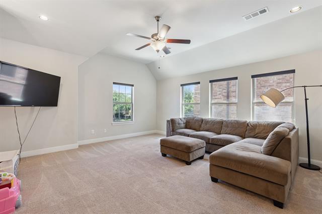 Building Photo - 2107 Grassland Dr
