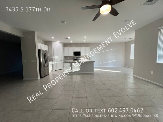 Foto del edificio - 3435 South 177th Drive