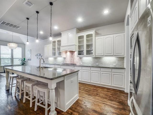 Building Photo - 2221 Hyer Dr