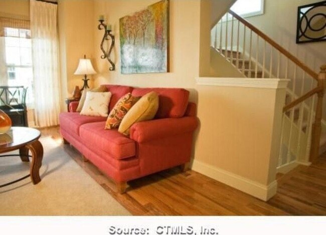 Foto del edificio - 1202 Woodland Hills Dr