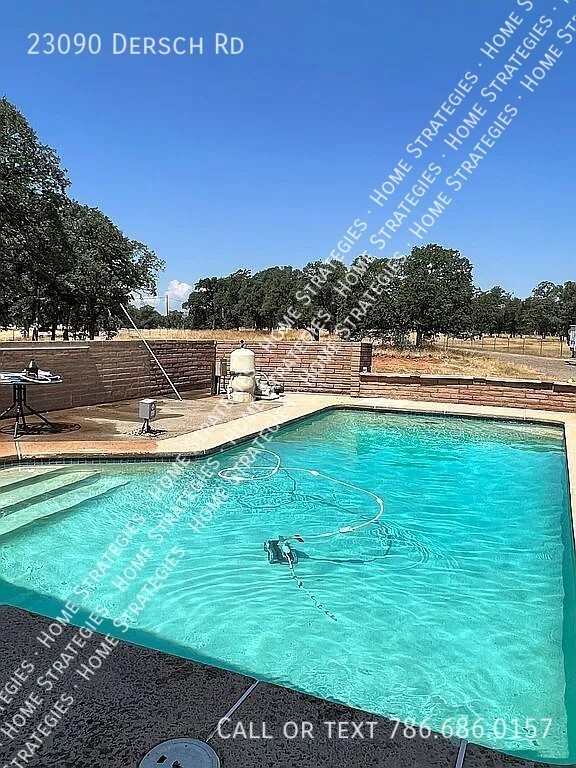 Foto principal - Rent to Own Pool House with $30,000 Down -...