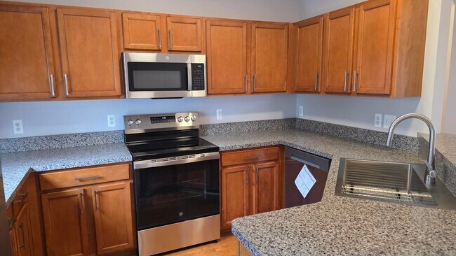 Foto del edificio - 1563 Cass Lake Rd