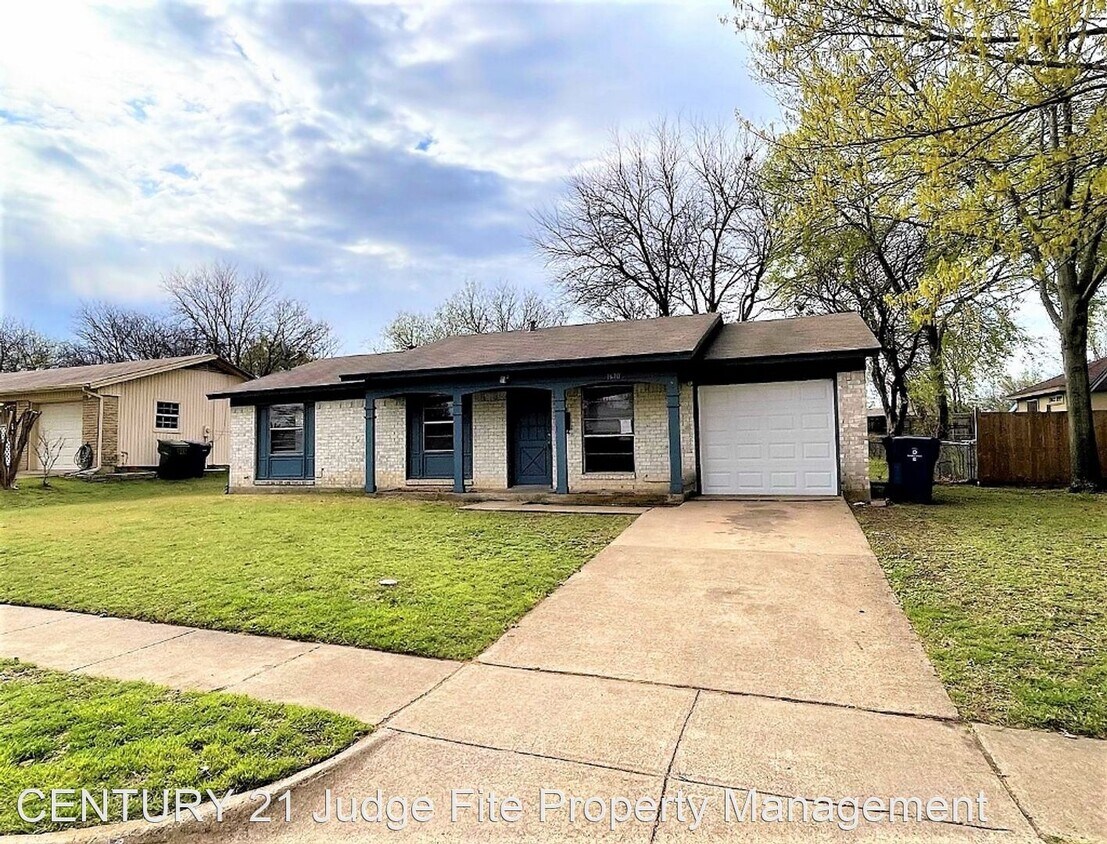 1610 Plantation Rd, Garland, TX 75044 House Rental in Garland, TX